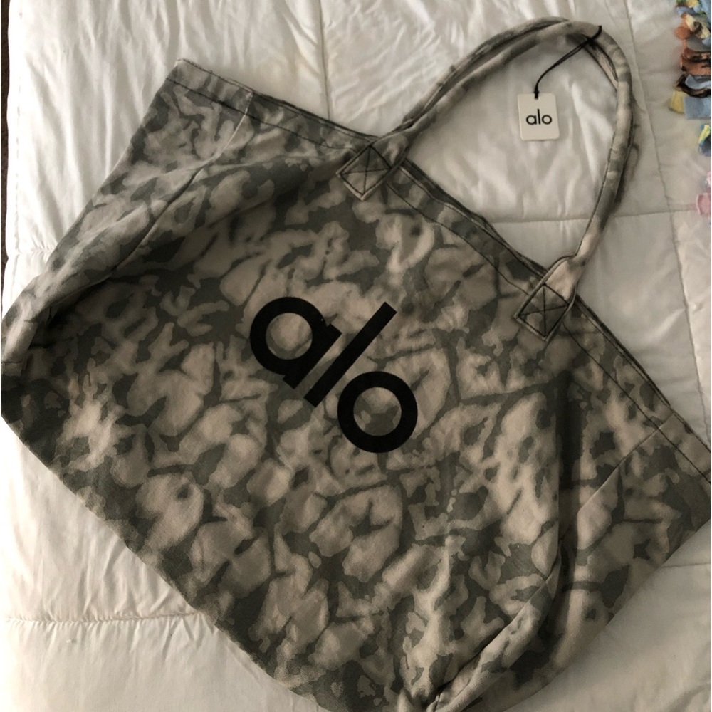 Alo yoga Grey Tie dye Bag